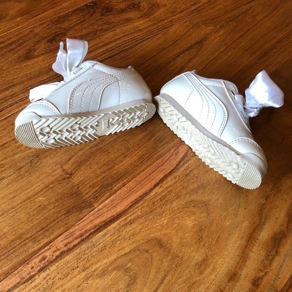 White Puma Roma Heart Patent Sneaker With Ribbon Laces - Picture 2 of 11